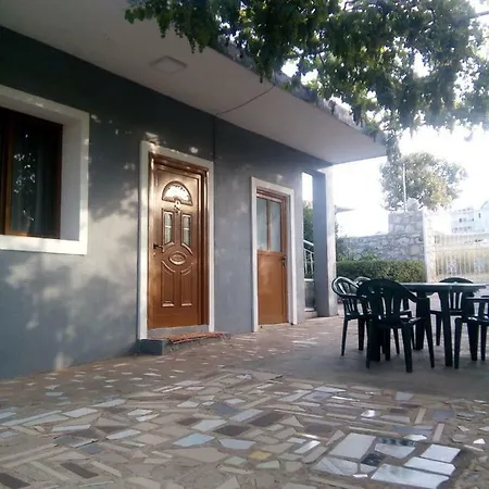 Villa Kena * Ксамил